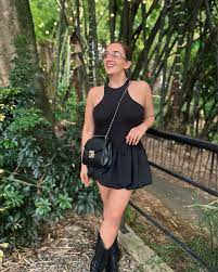 Claudia F.